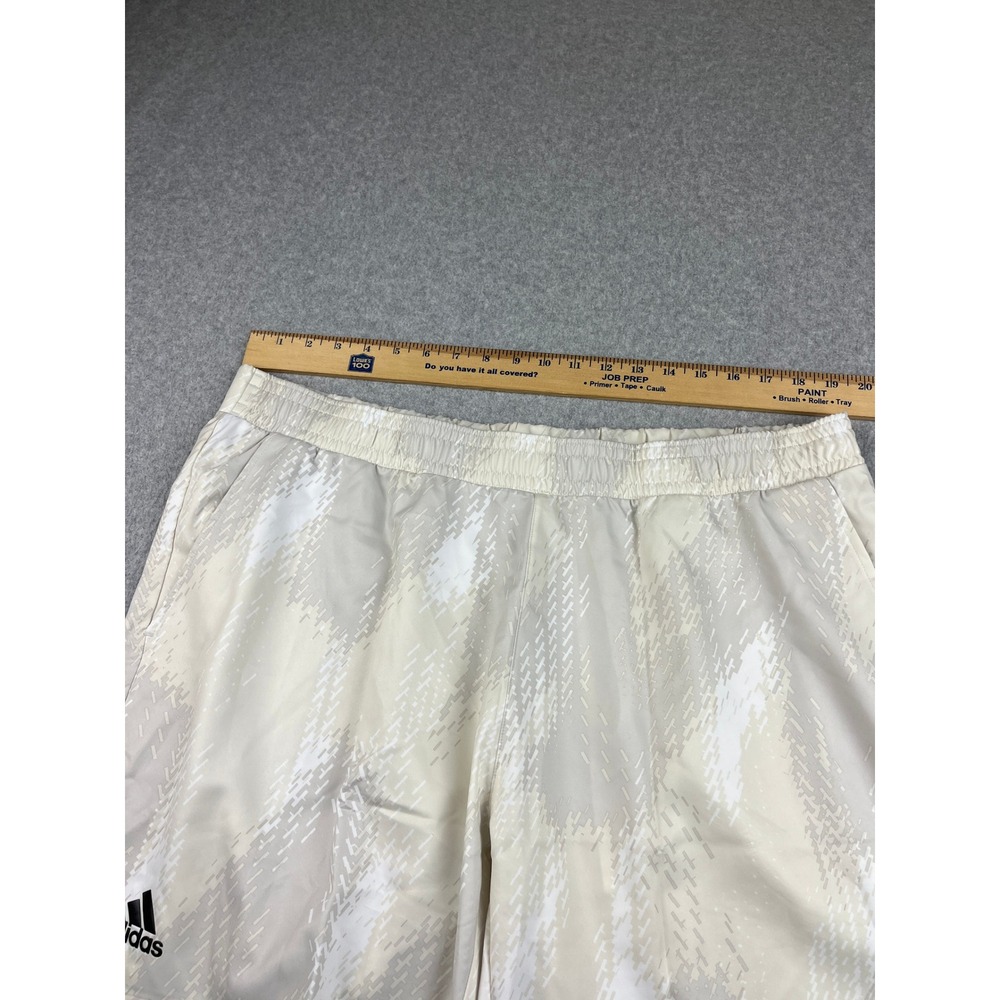 Adidas Shorts Mens 2XL Beige Primeblue Graphic Athletic H31377 - Picture 6 of 8